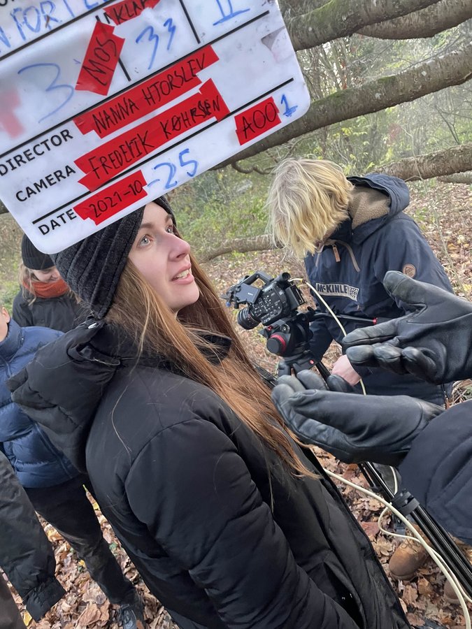 Clapper and loading duties